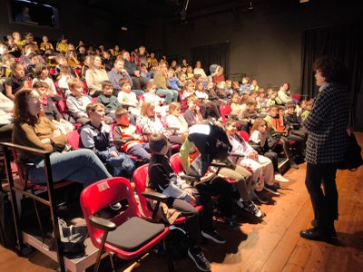 L’obra ‘Operació A.V.I’ arriba a les escoles d’Igualada amb un missatge de sensibilització 