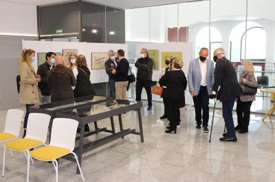 L'inici de l'aviació inspira l'exposició "Tenien ales per volar" de la pintora igualadina Sol Vidal