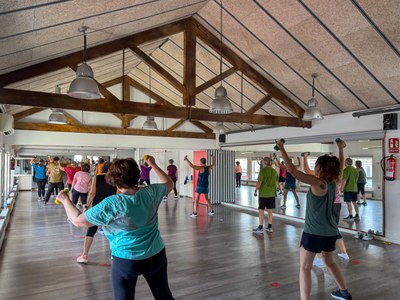 Més de 880 persones inicien un nou curs d’activitats físiques municipals a Igualada