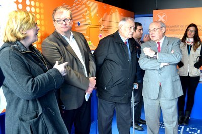 La plaça de Cal Font acull l’exposició 'Consum: punt de trobada'